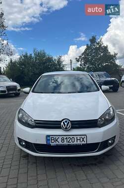 Хэтчбек Volkswagen Golf 2012 в Львове