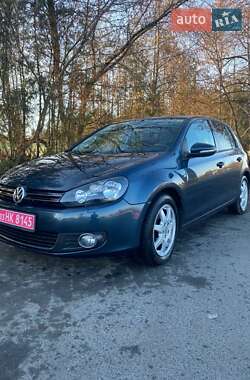 Хэтчбек Volkswagen Golf 2009 в Луцке