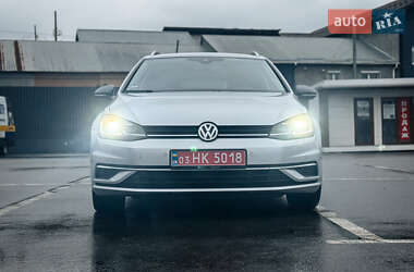 Универсал Volkswagen Golf 2020 в Киеве