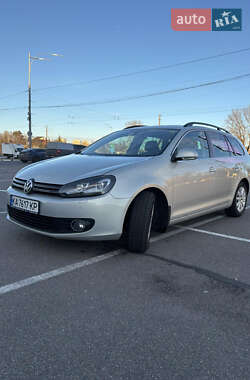 Универсал Volkswagen Golf 2010 в Киеве