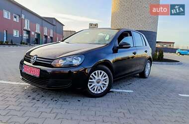 Хэтчбек Volkswagen Golf 2009 в Дубно