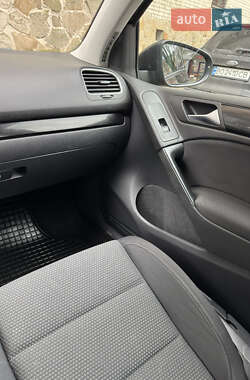 Хэтчбек Volkswagen Golf 2012 в Тернополе
