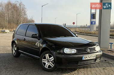Хэтчбек Volkswagen Golf 2000 в Звягеле