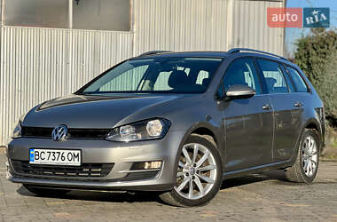 Універсал Volkswagen Golf 2015 в Новояворівську
