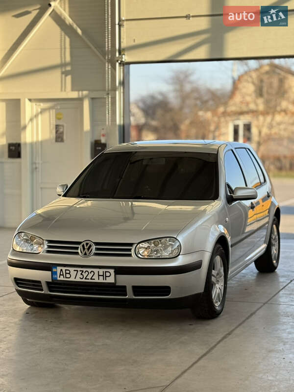 Volkswagen Golf 2000