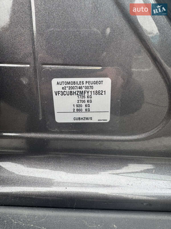 Хэтчбек Volkswagen Golf 2014 в Киеве