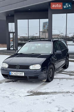 Універсал Volkswagen Golf 2001 в Шептицькому