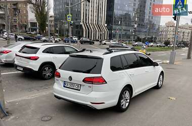 Универсал Volkswagen Golf 2017 в Киеве
