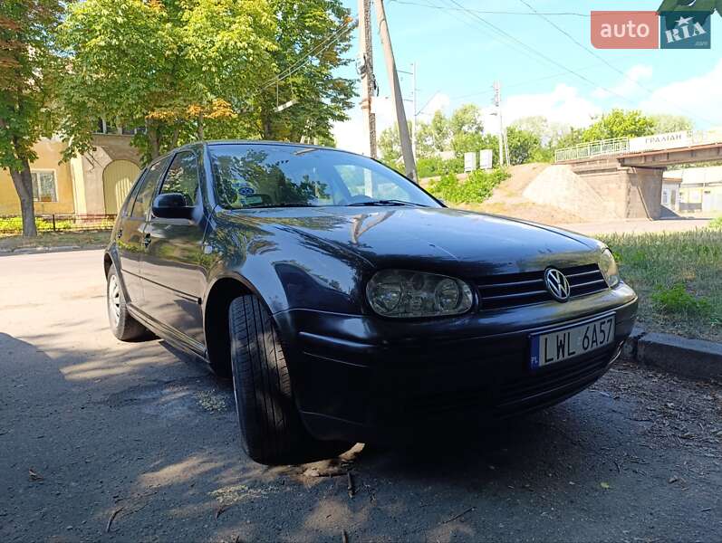 Хетчбек Volkswagen Golf 2000 в Кременчуці