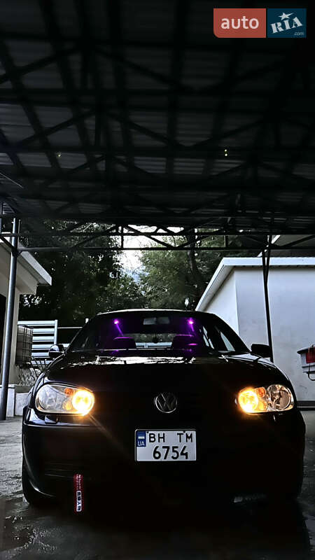 Volkswagen Golf 2002