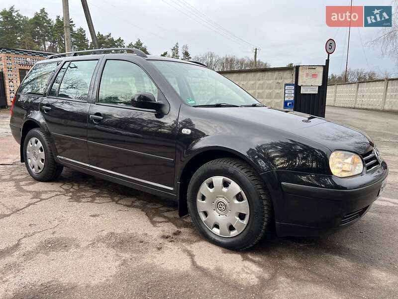 Volkswagen Golf 2002