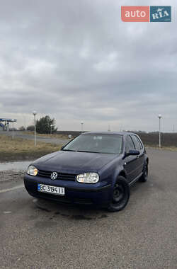 Хэтчбек Volkswagen Golf 2003 в Городке