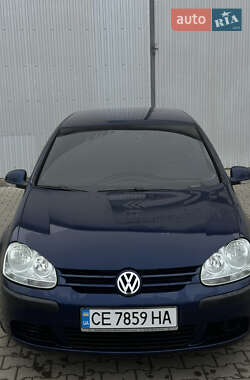 Хетчбек Volkswagen Golf 2005 в Косові
