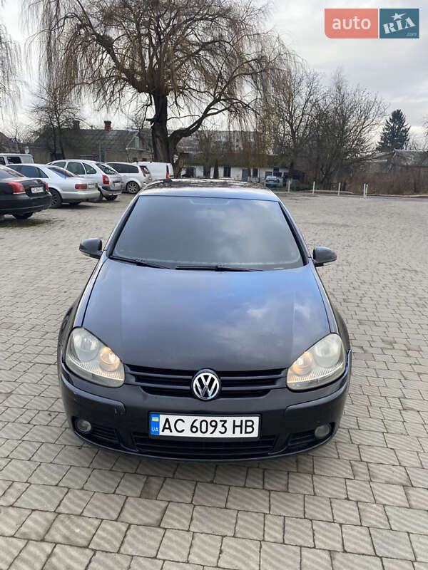 Volkswagen Golf 2003