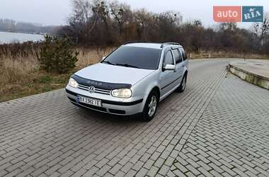 Универсал Volkswagen Golf 1999 в Ровно