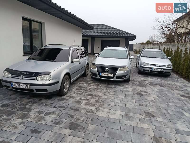 Універсал Volkswagen Golf 1999 в Рівному