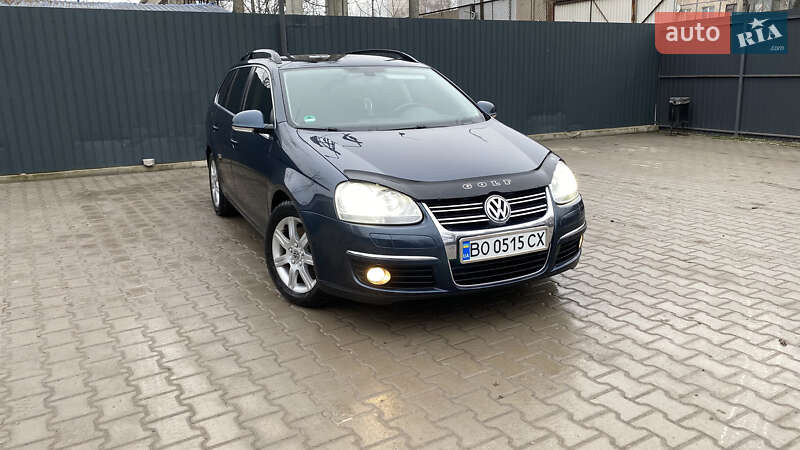Універсал Volkswagen Golf 2009 в Тернополі