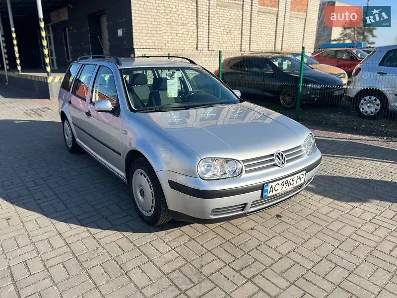 Volkswagen Golf