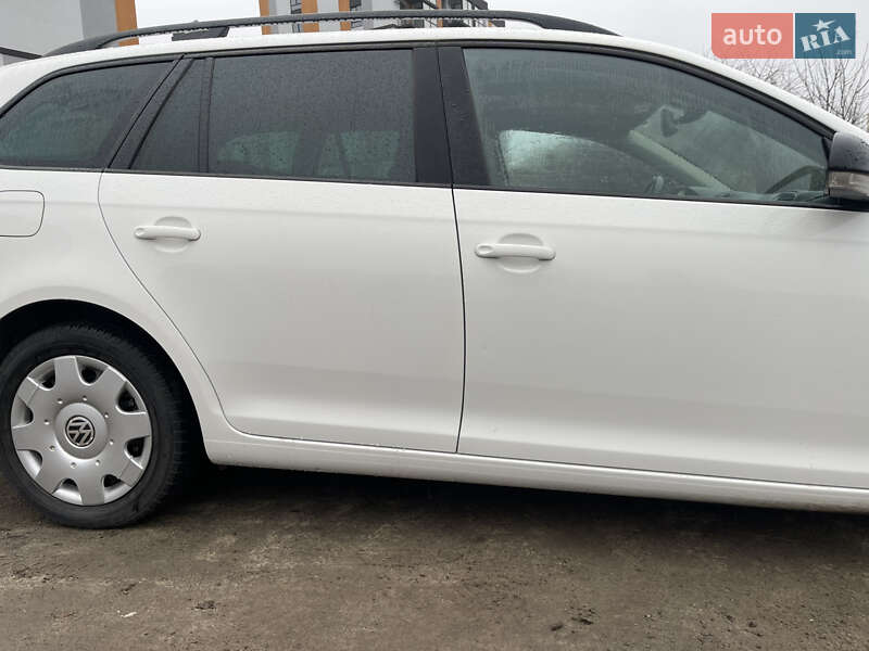 Універсал Volkswagen Golf 2012 в Вишневому фото 6 Універсал Volkswagen Golf 2012 в Вишневому