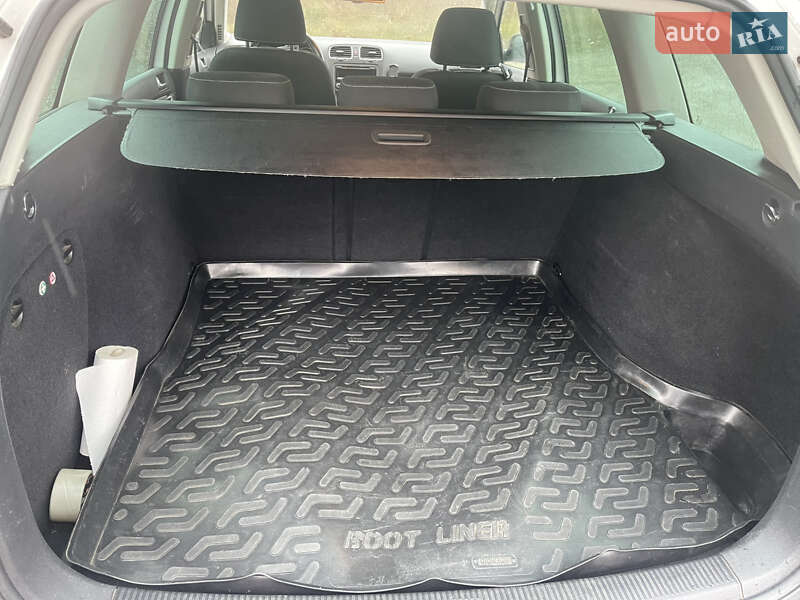 Універсал Volkswagen Golf 2012 в Вишневому фото 25 Універсал Volkswagen Golf 2012 в Вишневому