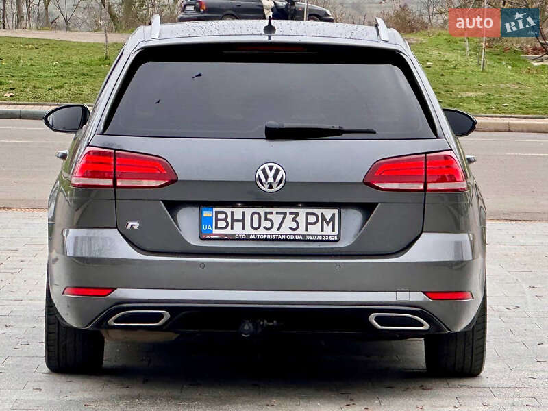 Універсал Volkswagen Golf 2017 в Одесі