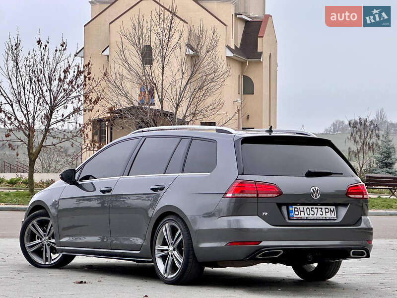 Універсал Volkswagen Golf 2017 в Одесі