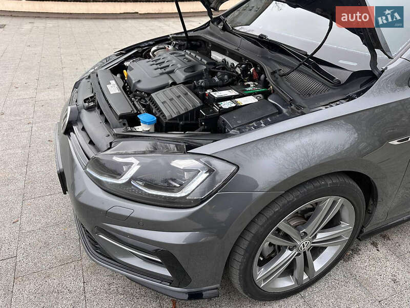 Універсал Volkswagen Golf 2017 в Одесі