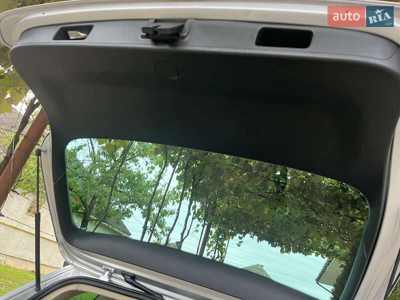 Універсал Volkswagen Golf 2010 в Мукачевому