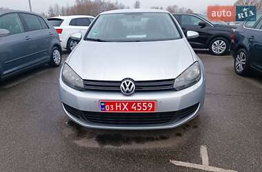 Хэтчбек Volkswagen Golf 2009 в Киеве