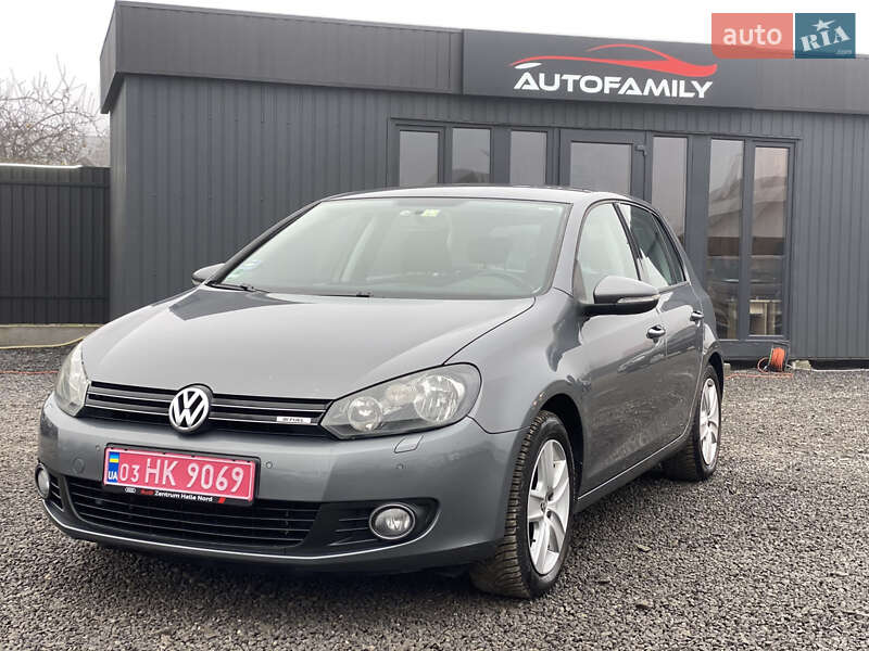 Хетчбек Volkswagen Golf 2009 в Старокостянтинові