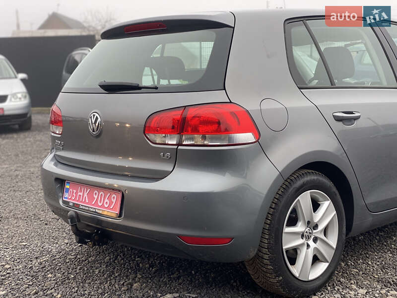 Хетчбек Volkswagen Golf 2009 в Старокостянтинові