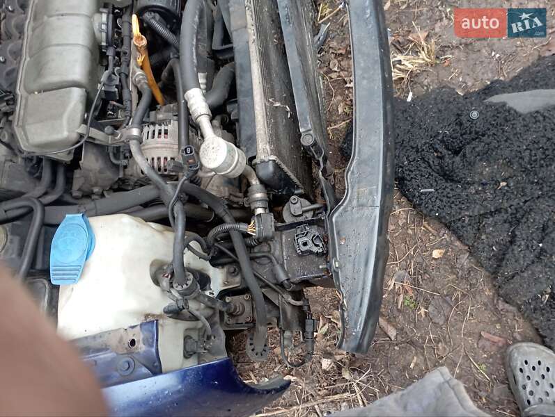 Універсал Volkswagen Golf 2005 в Березні