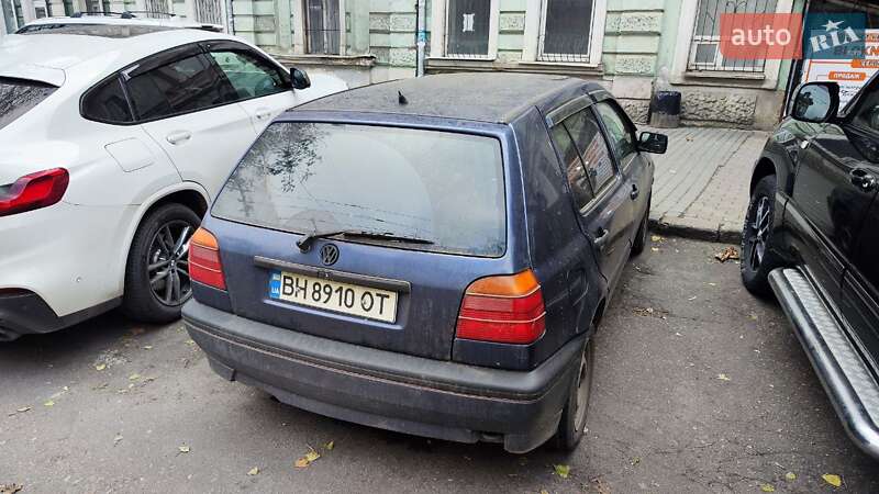 Хэтчбек Volkswagen Golf 1994 в Одессе
