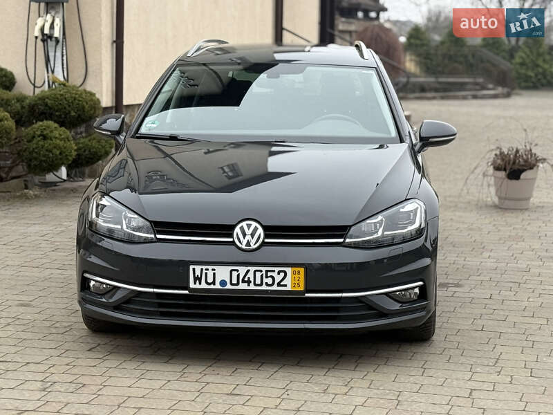Універсал Volkswagen Golf 2018 в Стрию