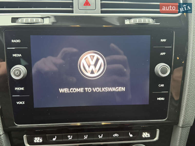Універсал Volkswagen Golf 2018 в Стрию