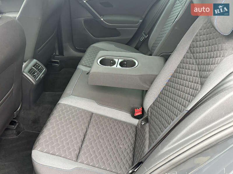 Універсал Volkswagen Golf 2018 в Стрию