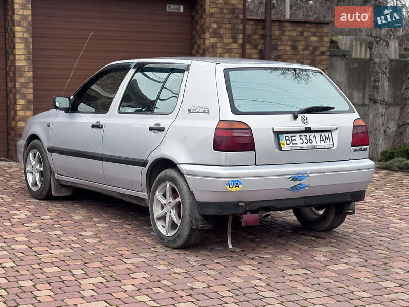 Хетчбек Volkswagen Golf 1996 в Одесі