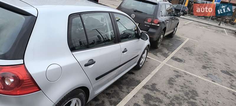 Хетчбек Volkswagen Golf 2007 в Олександрії
