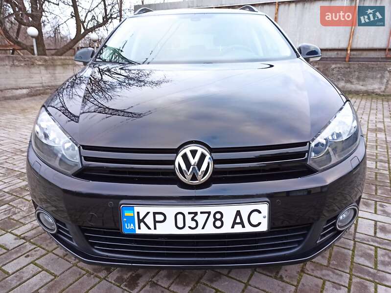 Універсал Volkswagen Golf 2012 в Запоріжжі