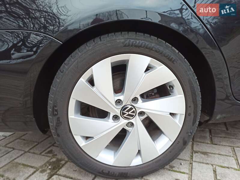 Універсал Volkswagen Golf 2012 в Запоріжжі