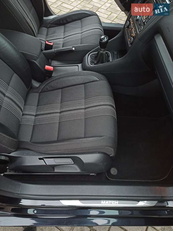 Універсал Volkswagen Golf 2012 в Запоріжжі