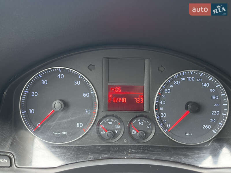 Хетчбек Volkswagen Golf 2006 в Шепетівці