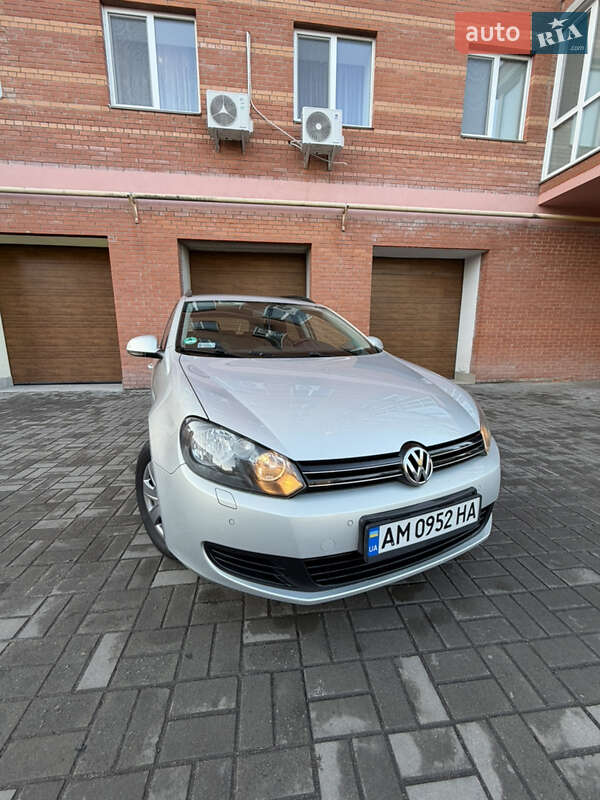 Універсал Volkswagen Golf 2010 в Бердичеві