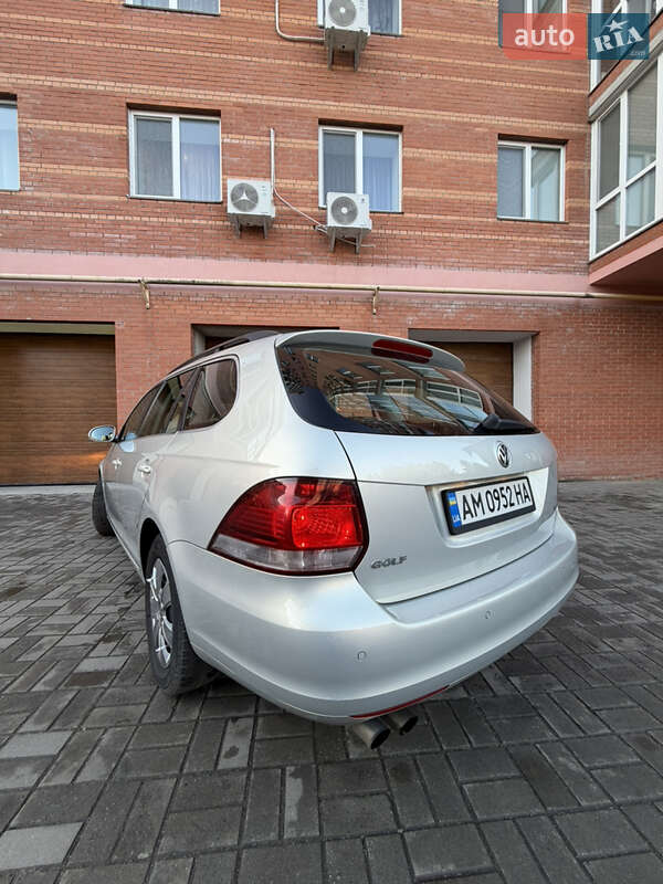 Універсал Volkswagen Golf 2010 в Бердичеві
