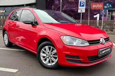 Хэтчбек Volkswagen Golf 2014 в Киеве
