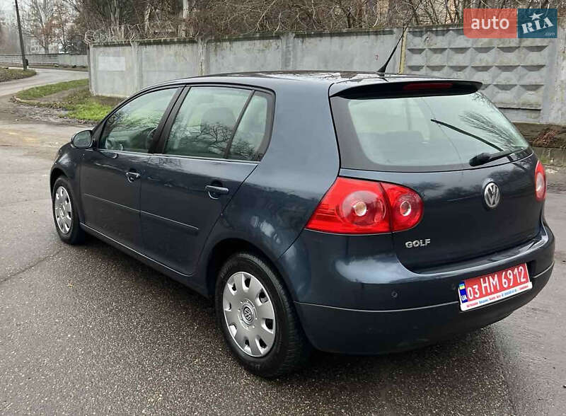 Хетчбек Volkswagen Golf 2007 в Запоріжжі