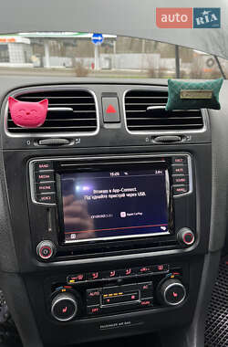 Хэтчбек Volkswagen Golf 2011 в Броварах