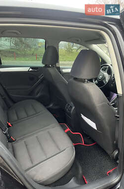 Хэтчбек Volkswagen Golf 2011 в Броварах