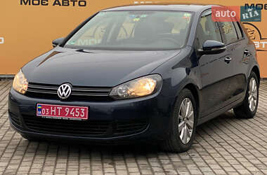 Хэтчбек Volkswagen Golf 2011 в Ровно