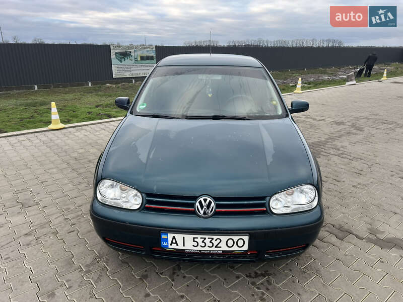 Volkswagen Golf 2001
